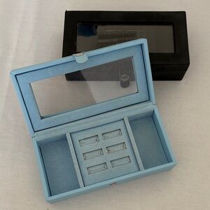 Travel size jewelry boxes, set of two one blue one black